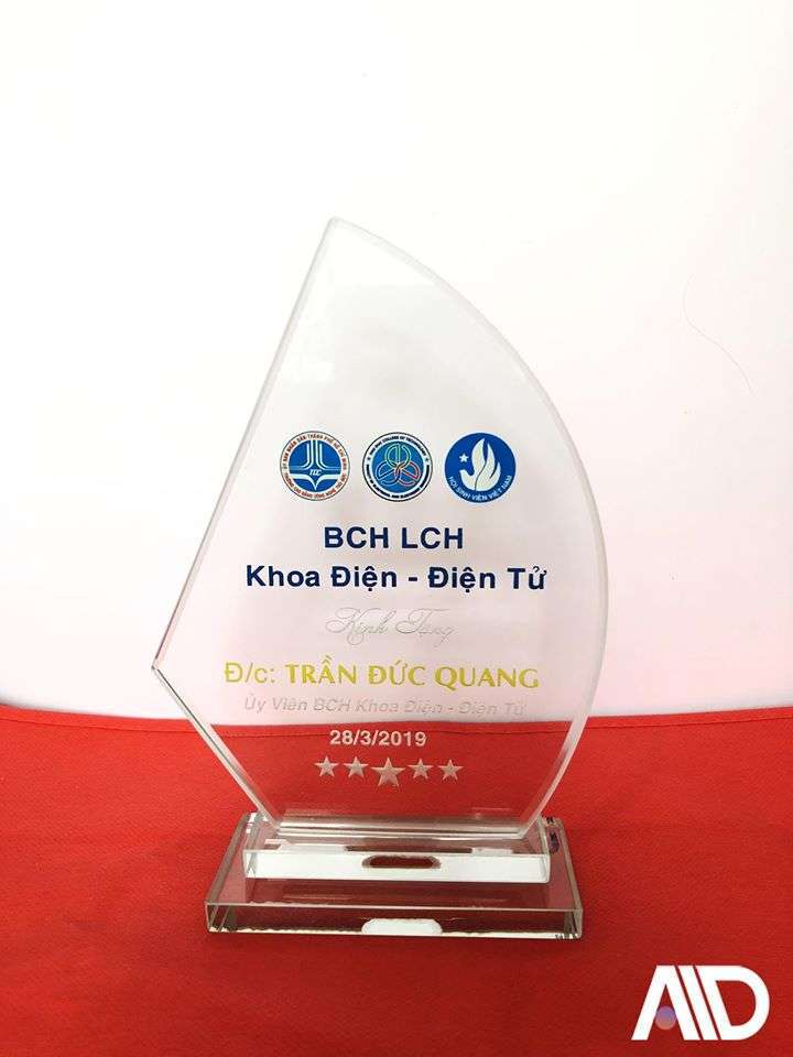 kỷ niệm chương